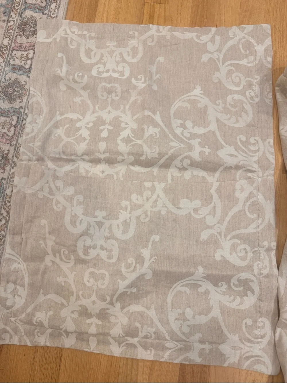 VILLA HOME COLLECTION JACQUARD LINEN BLEND  2/ STANDARD  SHAMS in BEIGE